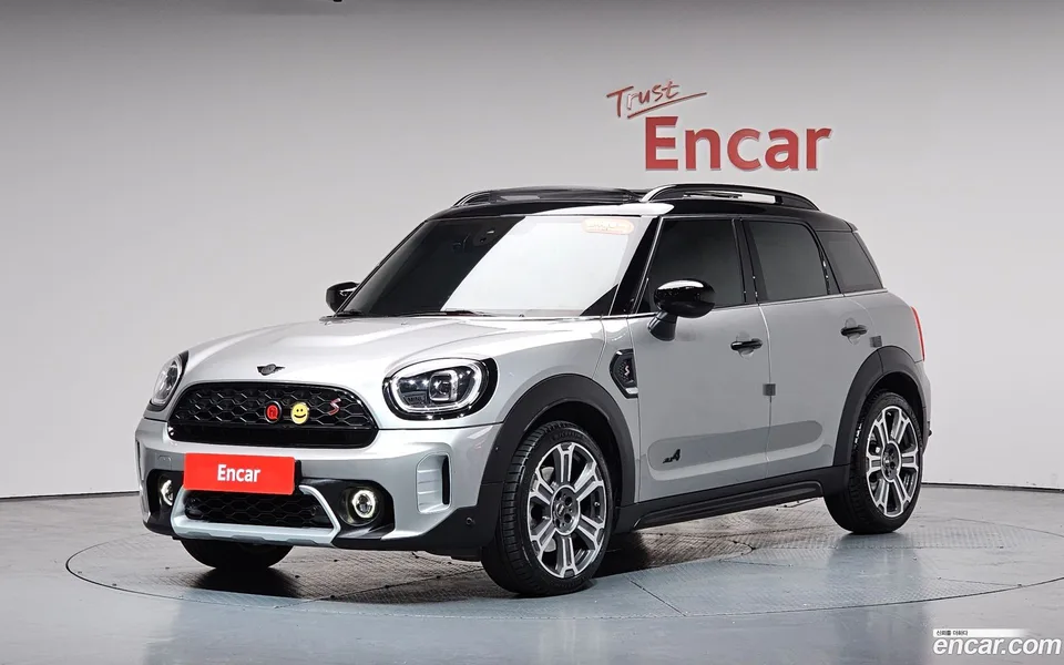 MINI Cooper S Countryman ALL4 2023 — фото 1, купить с доставкой в Москву