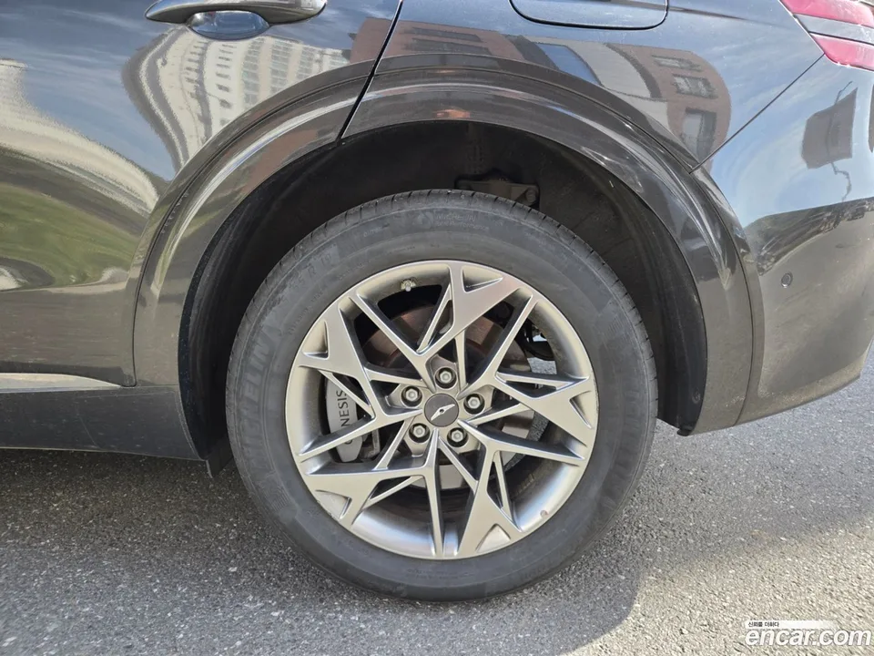 Genesis GV70 2.5T 2WD 2024 — миниатюра 5