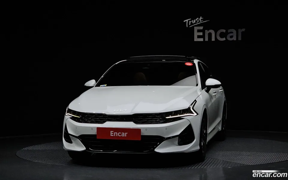 Kia K5 2.0 2023 — миниатюра 3