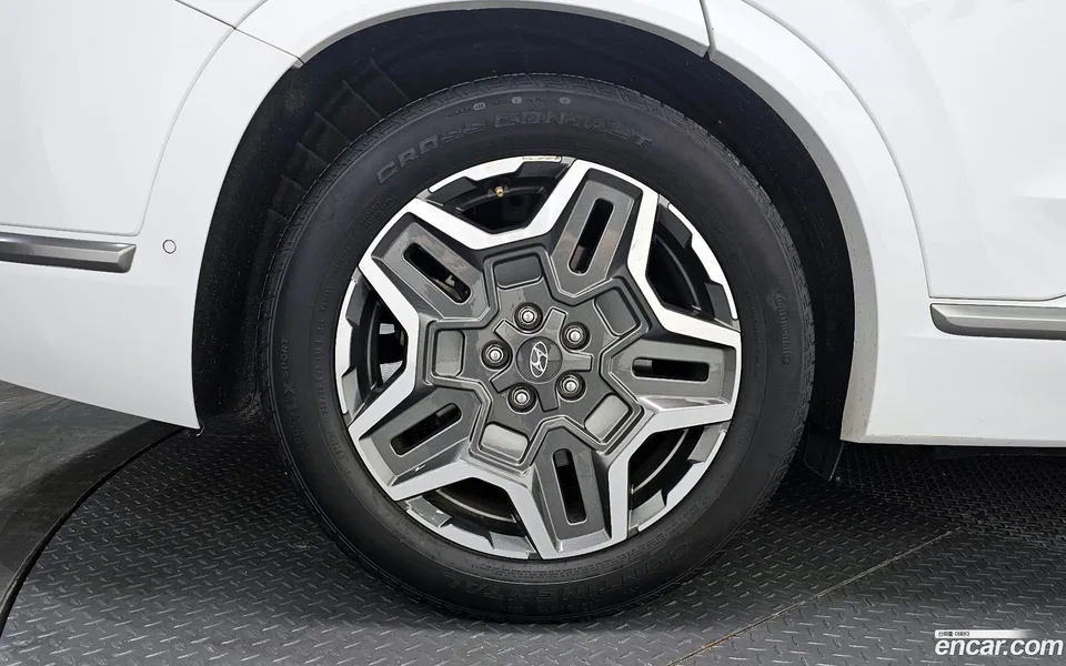 Hyundai Santa Fe HEV 1.6 2WD 2023 — миниатюра 5