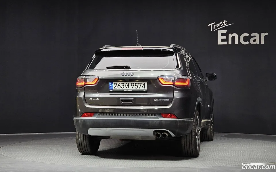 Jeep Compass 2.4 AWD 2022 — миниатюра 4