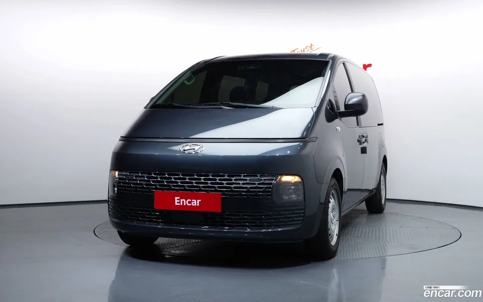Hyundai Staria 11 2023 — миниатюра 3