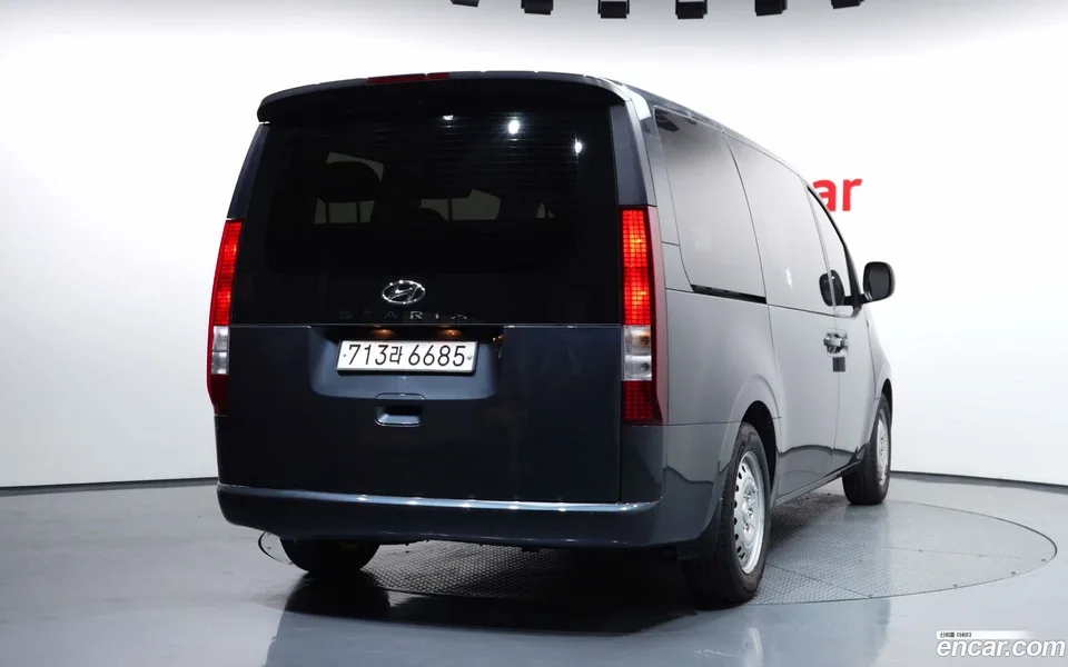 Hyundai Staria 11 2023 — миниатюра 4