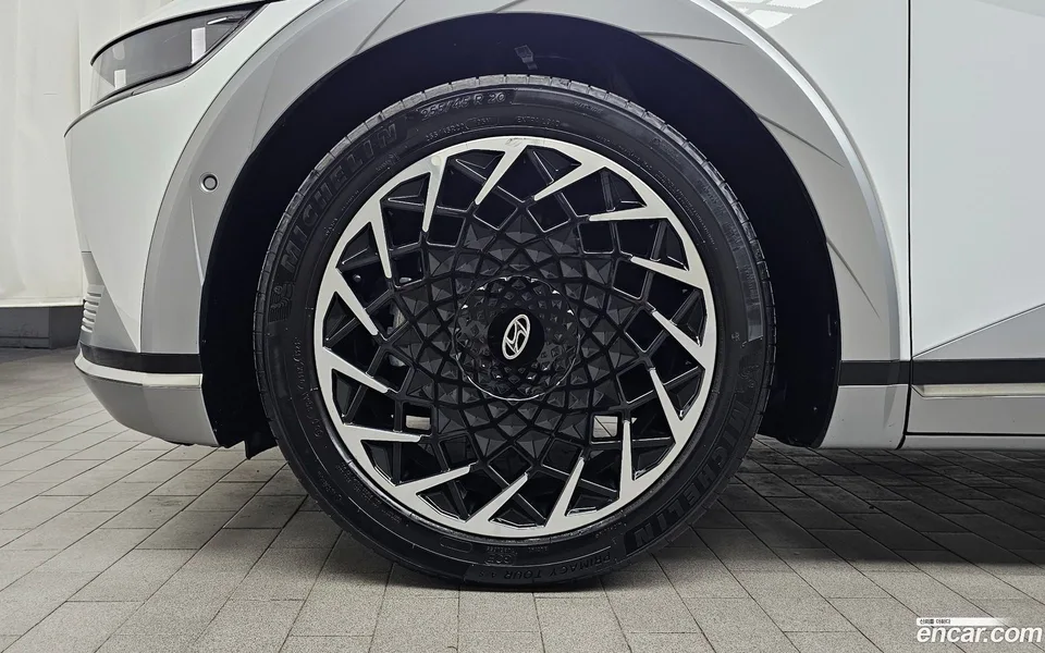 Hyundai Ioniq 5 2024 — миниатюра 5