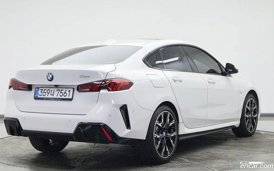 BMW 2 Series Gran Coupe 228 xDrive M 2025 — миниатюра 2