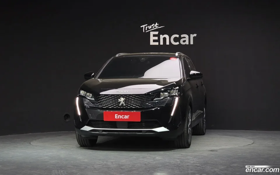 Peugeot 5008 1.2 Pure Tech 2024 — миниатюра 3