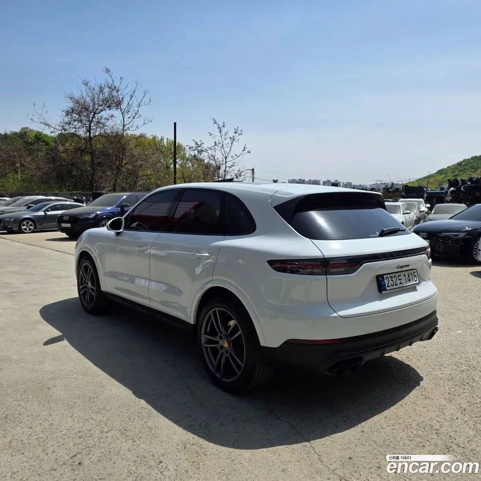 Porsche Cayenne 3.0 2023 — миниатюра 4