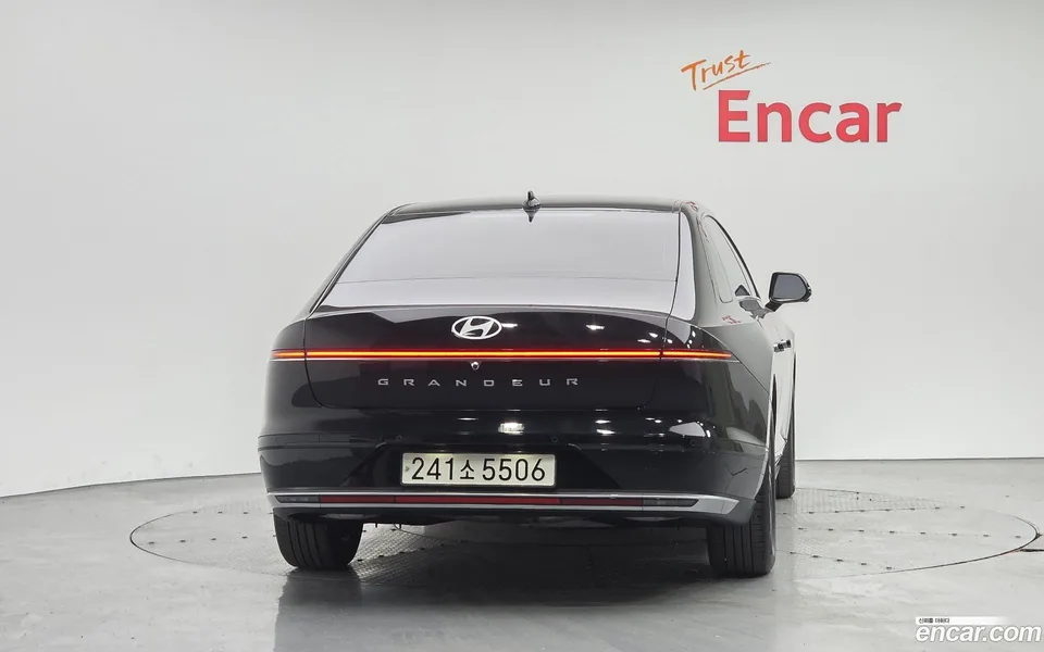 Hyundai Grandeur Hybrid 2024 — миниатюра 4