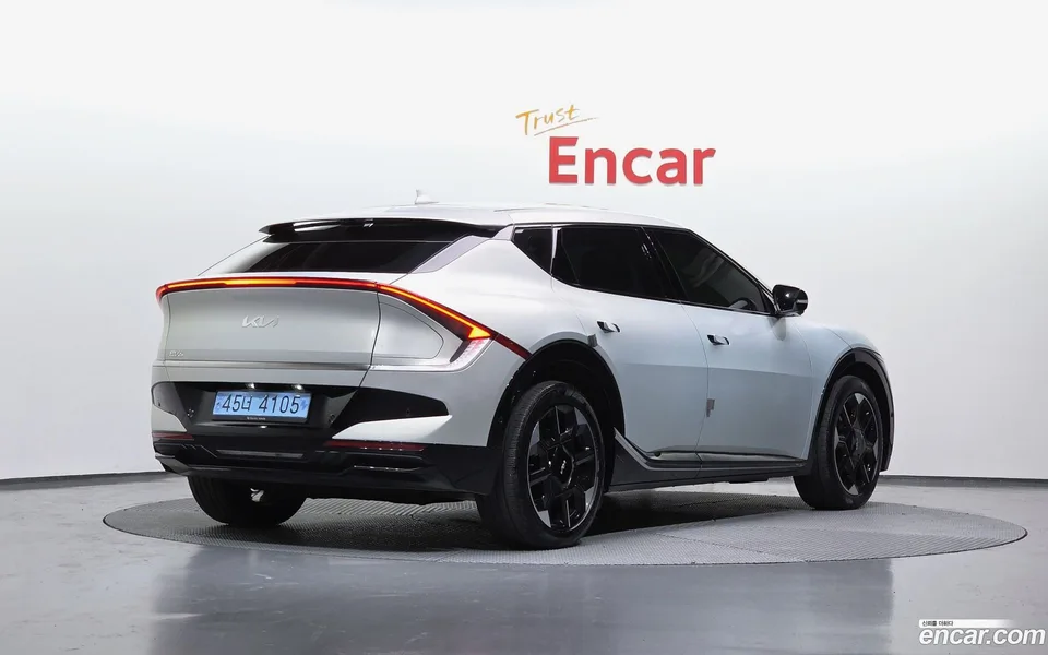 Kia EV6 4WD 2024 — миниатюра 2