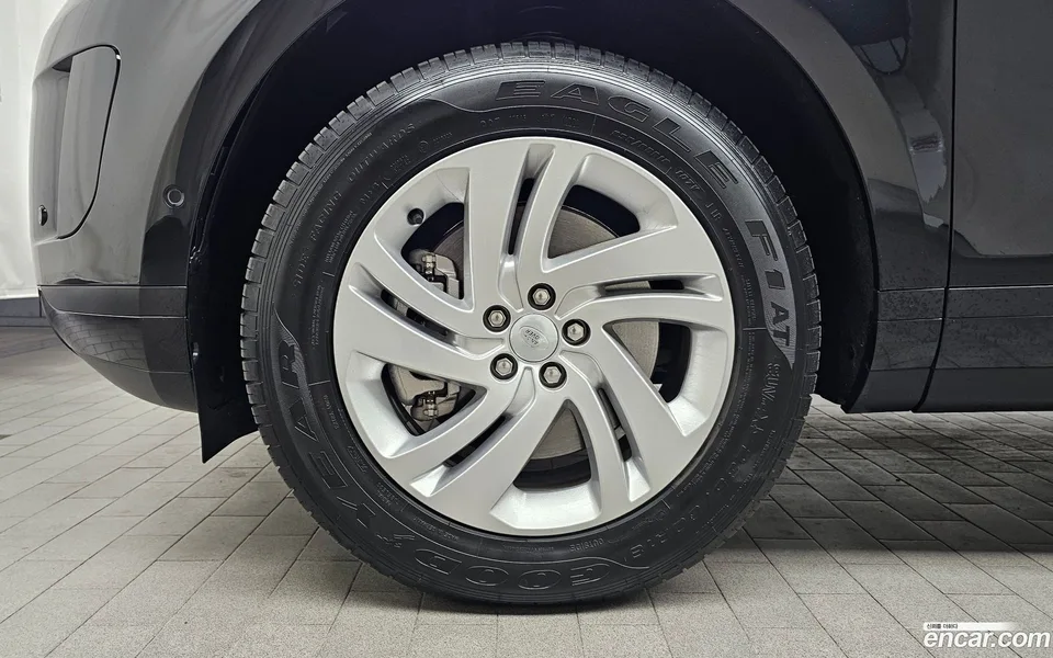 Land Rover Range Rover Evoque P250 S 2025 — миниатюра 5