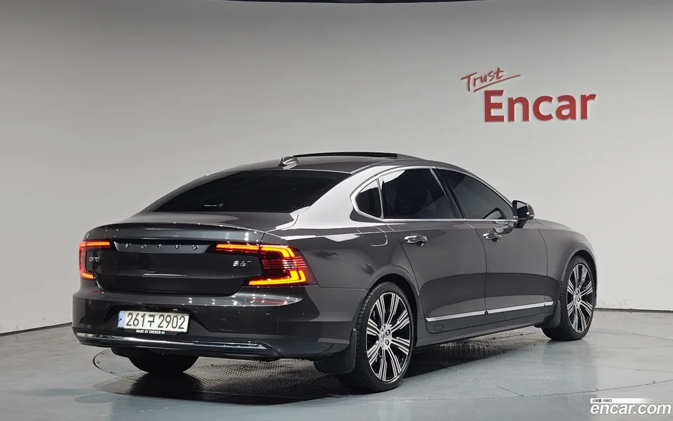 Volvo S90 B6 AWD 2022 — миниатюра 2