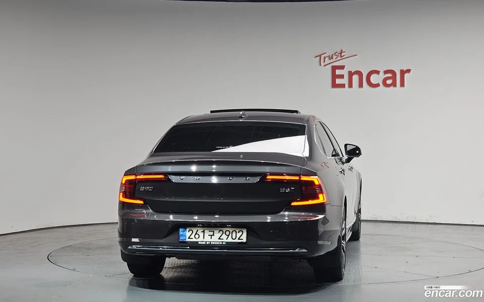 Volvo S90 B6 AWD 2022 — миниатюра 4