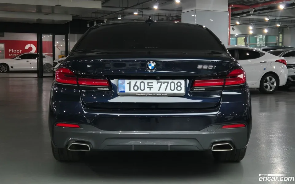 BMW 5 Series 520i M 2023 — миниатюра 3
