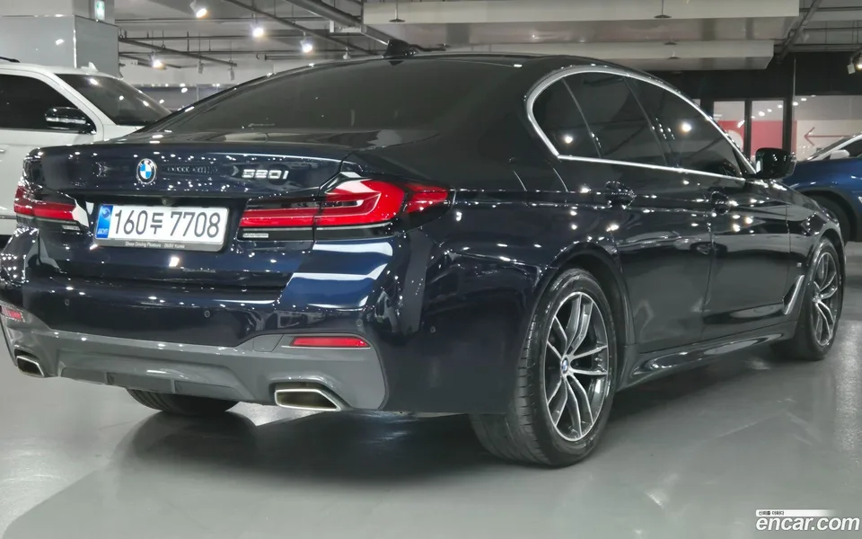 BMW 5 Series 520i M 2023 — миниатюра 4
