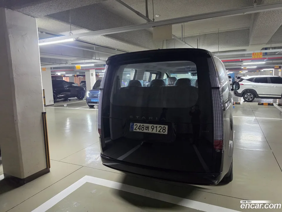 Hyundai Staria 4WD 7 2025 — миниатюра 5