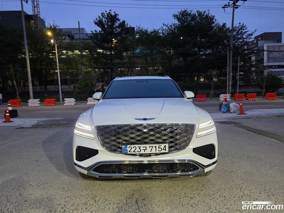 Genesis GV80 2.5T AWD 2024 — фото 1, купить с доставкой в Москву