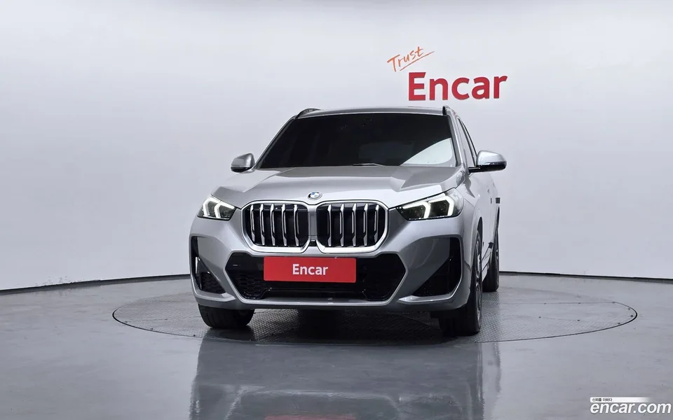 BMW X1 sDrive 20i M 2023 — миниатюра 3