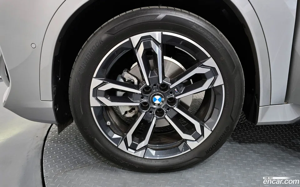 BMW X1 sDrive 20i M 2023 — миниатюра 5