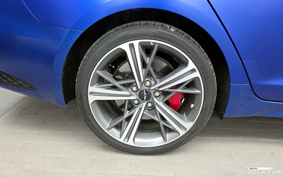 Genesis G70 3.3T 2WD 2025 — миниатюра 5