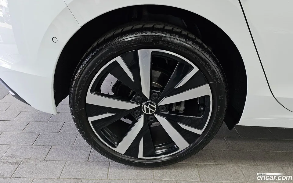 Volkswagen Golf 2.0 TDI 2025 — миниатюра 5