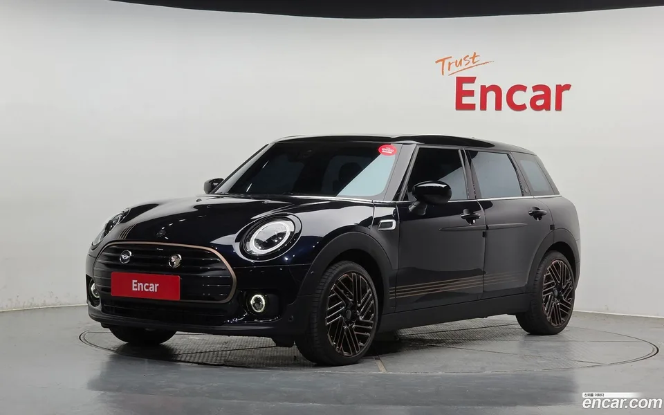 MINI Cooper Clubman 2024 — фото 1, купить с доставкой в Москву
