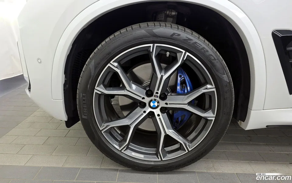 BMW X5 xDrive 40i M 2025 — миниатюра 5