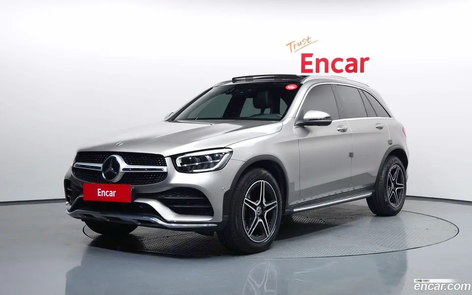 Mercedes-Benz GLC-Class GLC300 4MATIC 2022 — фото 1, купить с доставкой в Москву