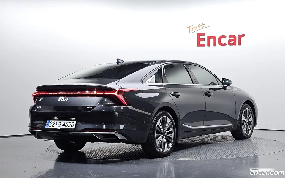 Kia K8 Hybrid 2023 — миниатюра 2