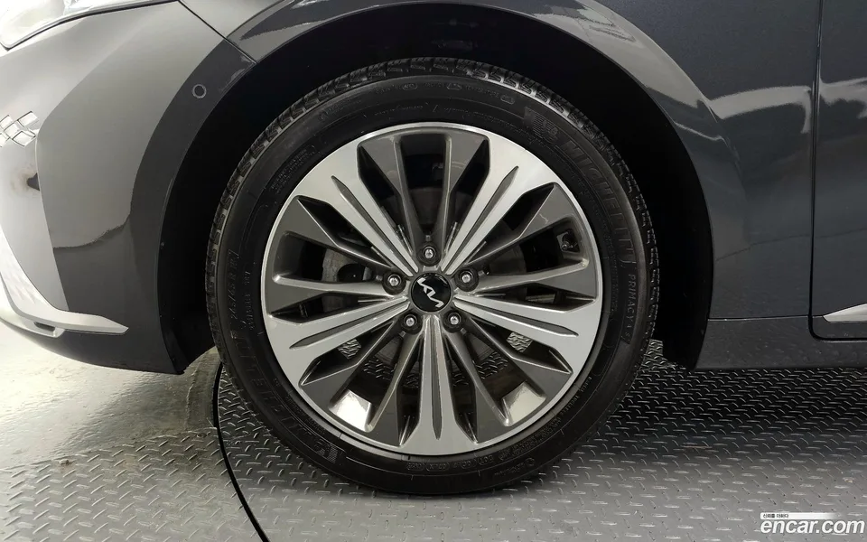 Kia K8 Hybrid 2023 — миниатюра 5