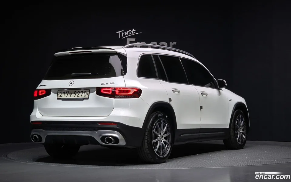 Mercedes-Benz GLB-Class AMG GLB35 4MATIC 2023 — миниатюра 2