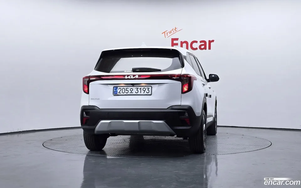 Kia Seltos 1.6 2WD 2024 — миниатюра 4