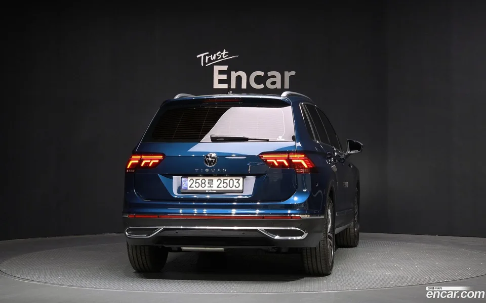Volkswagen Tiguan 2.0 TDI 2024 — миниатюра 4