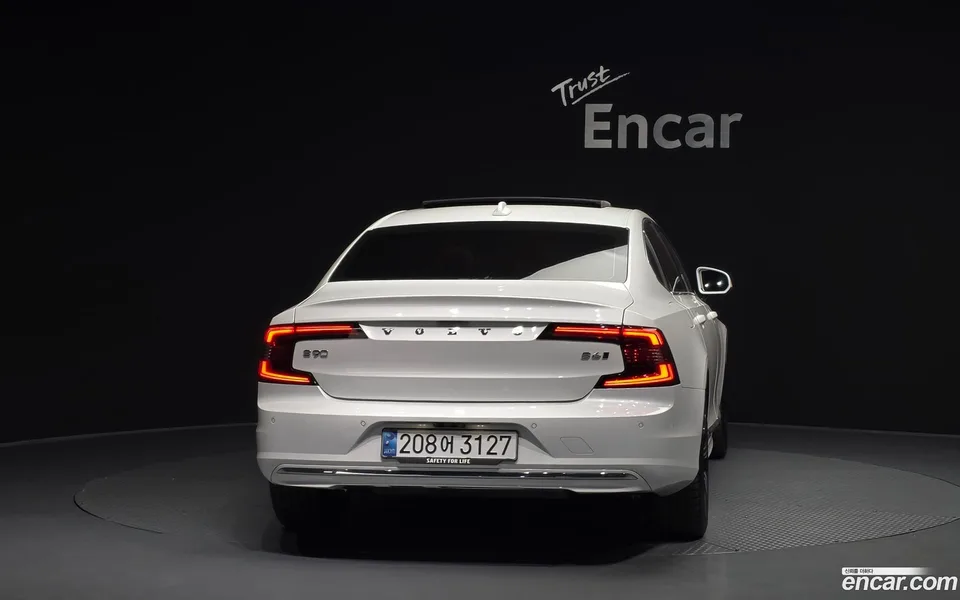 Volvo S90 B6 AWD 2024 — миниатюра 4