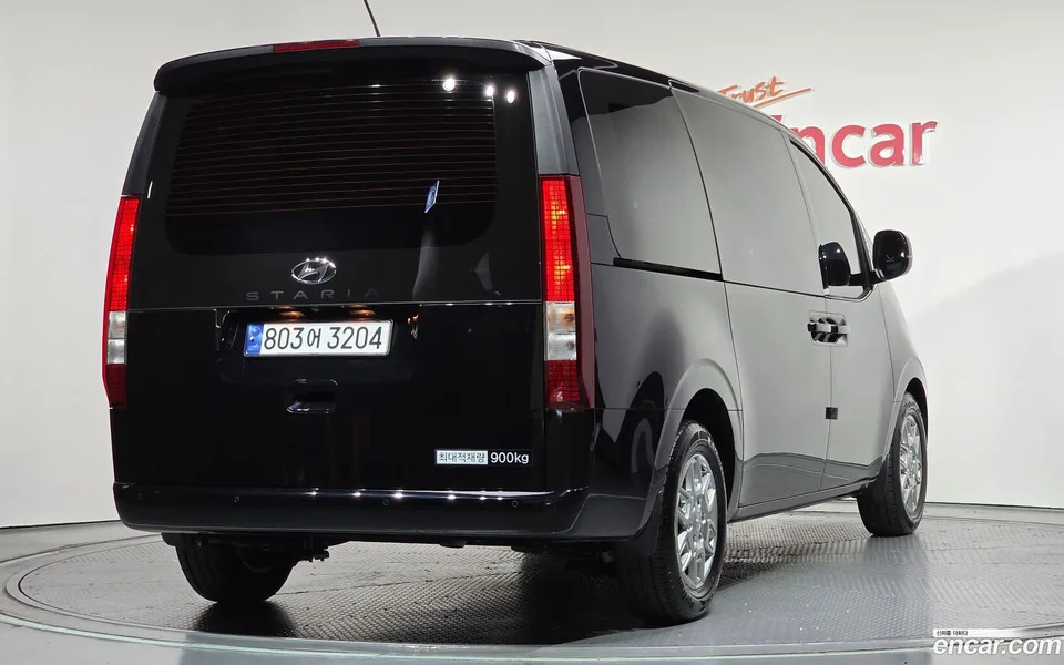 Hyundai Staria L3.5 3 2024 — миниатюра 2