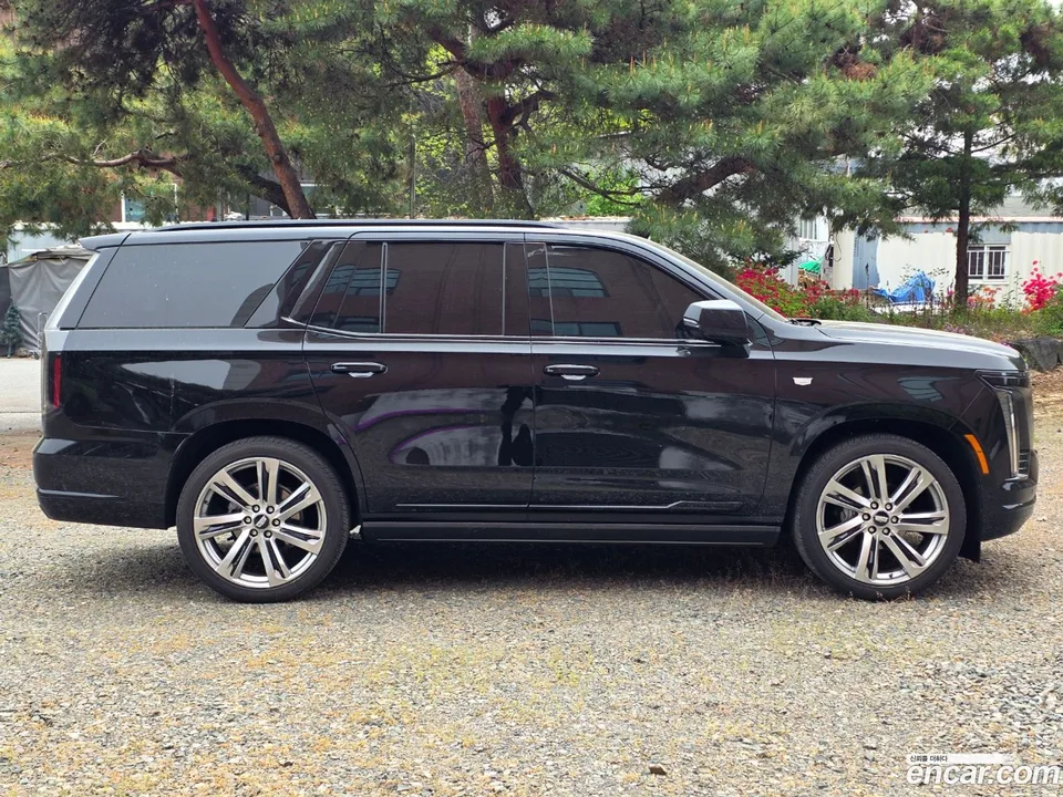 Cadillac Escalade 6.2 2025 — миниатюра 2