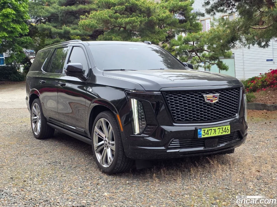 Cadillac Escalade 6.2 2025 — фото 1, купить с доставкой в Москву