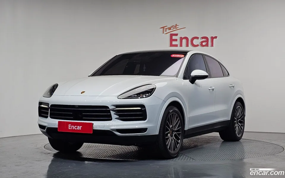 Porsche Cayenne 3.0 2023 — фото 1, купить с доставкой в Москву