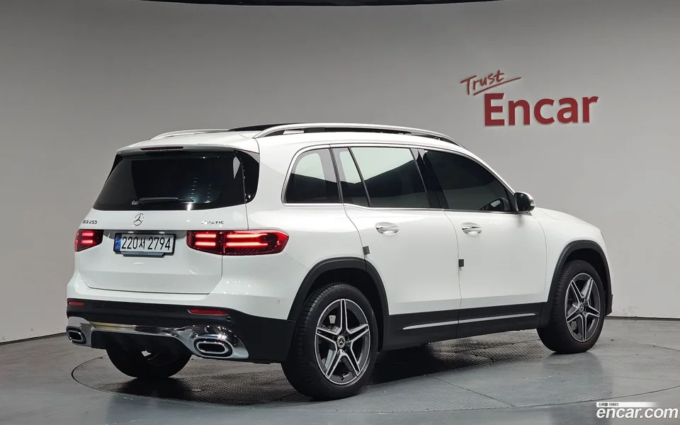 Mercedes-Benz GLB-Class GLB250 4MATIC 2024 — миниатюра 2