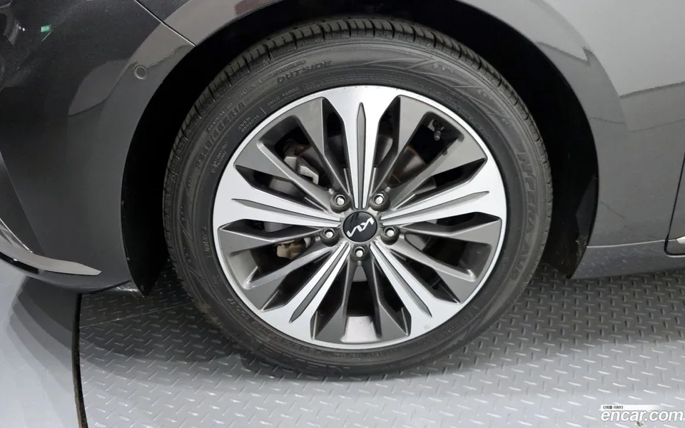 Kia K8 Hybrid 2023 — миниатюра 5