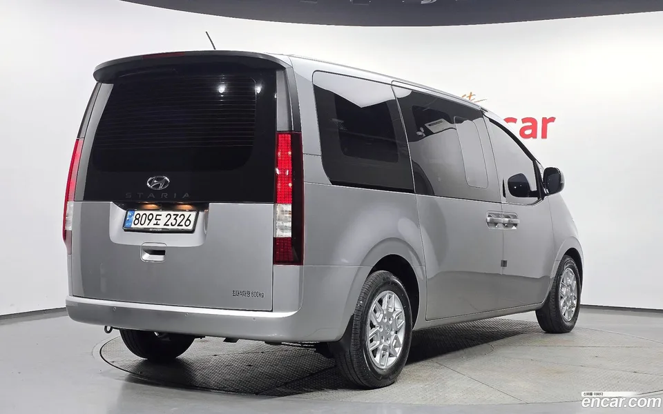 Hyundai Staria 5 2022 — миниатюра 2