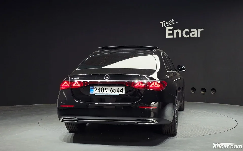 Mercedes-Benz E-Class E200 2025 — миниатюра 4