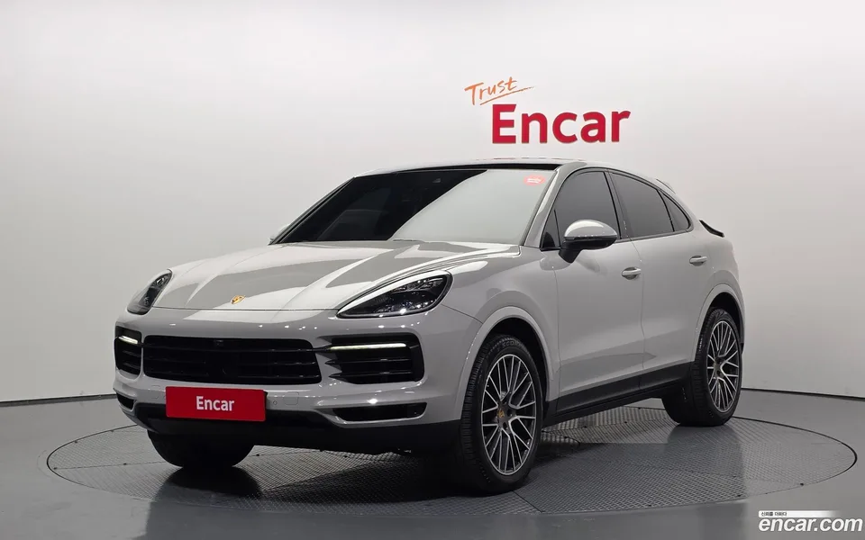 Porsche Cayenne 3.0 2022 — фото 1, купить с доставкой в Москву