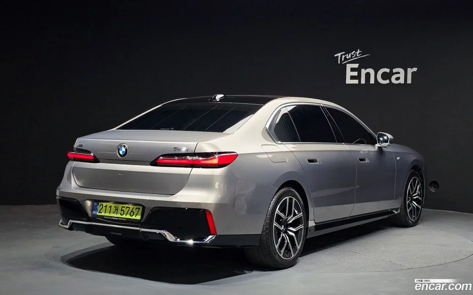 BMW 7 Series 740i xDrive M 2025 — миниатюра 2