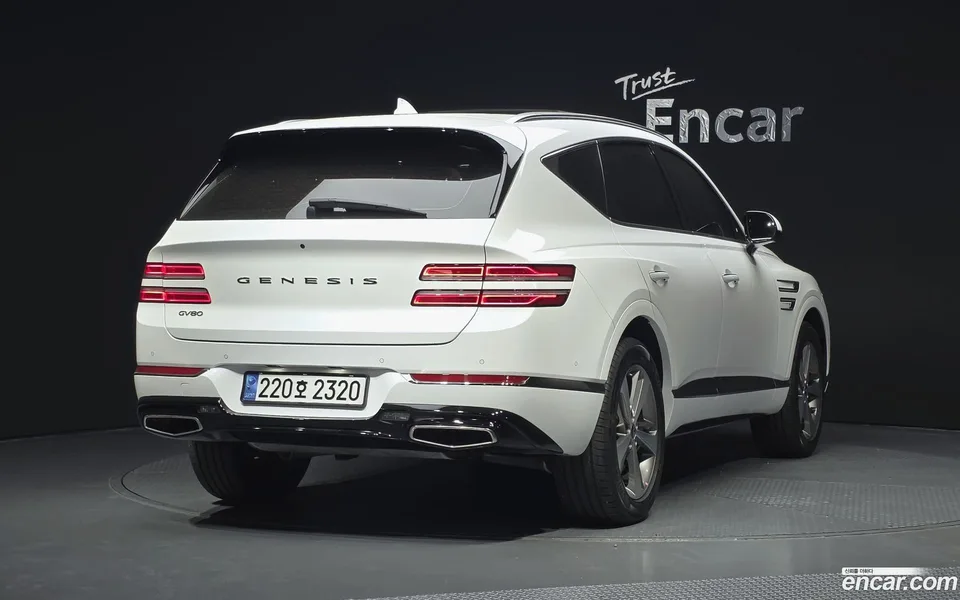 Genesis GV80 2.5T 2WD 2023 — миниатюра 2