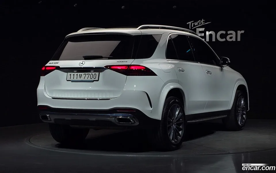 Mercedes-Benz GLE-Class GLE450 4MATIC 2024 — миниатюра 2
