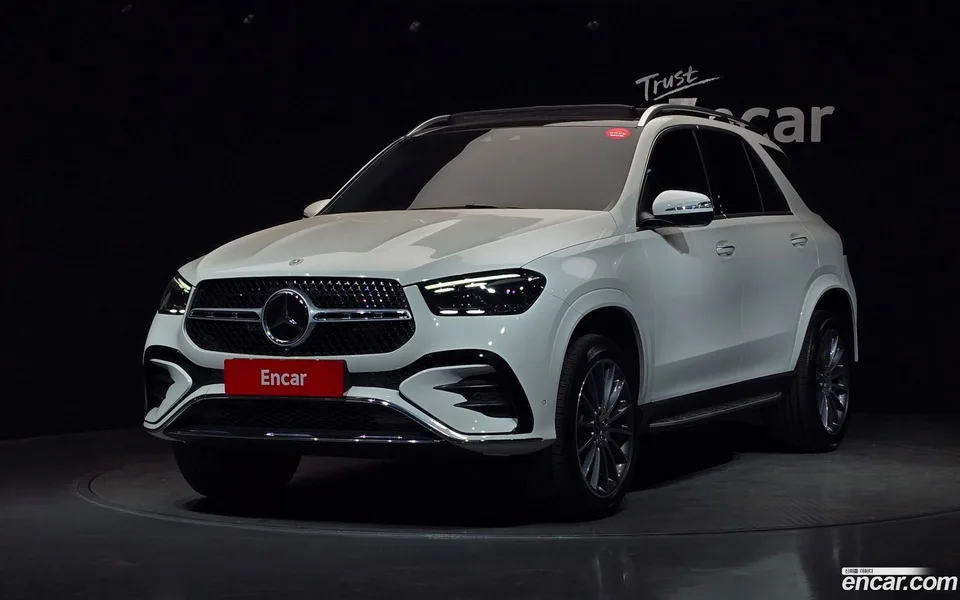 Mercedes-Benz GLE-Class GLE450 4MATIC 2024 — фото 1, купить с доставкой в Москву