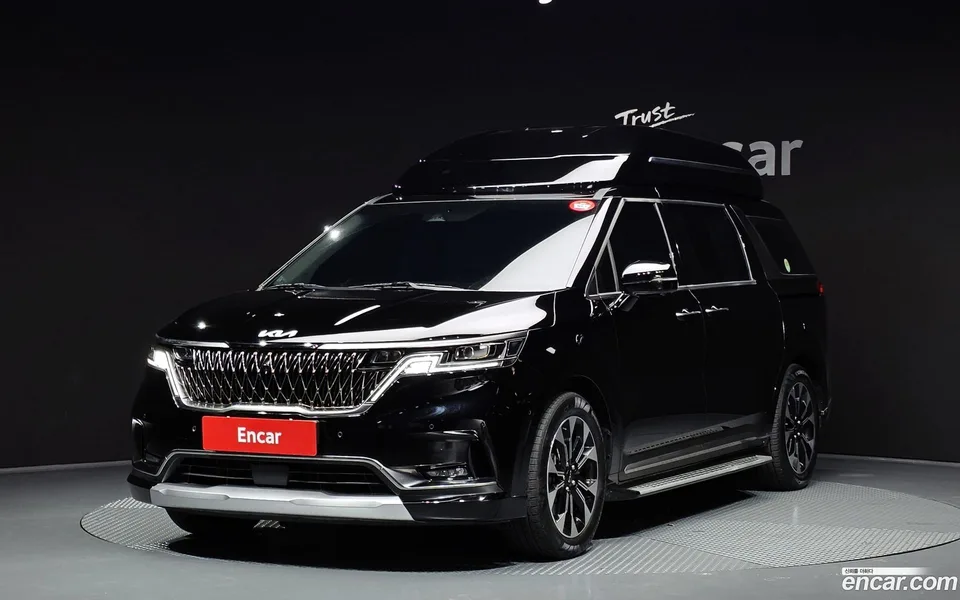 Kia Carnival 7 2023 — фото 1, купить с доставкой в Москву
