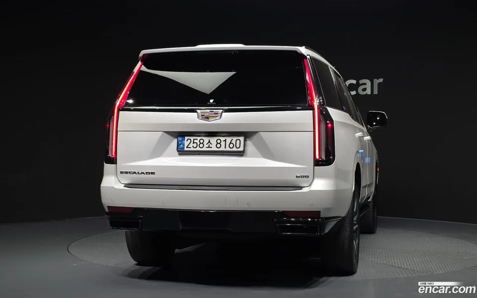 Cadillac Escalade 6.2 2022 — миниатюра 4