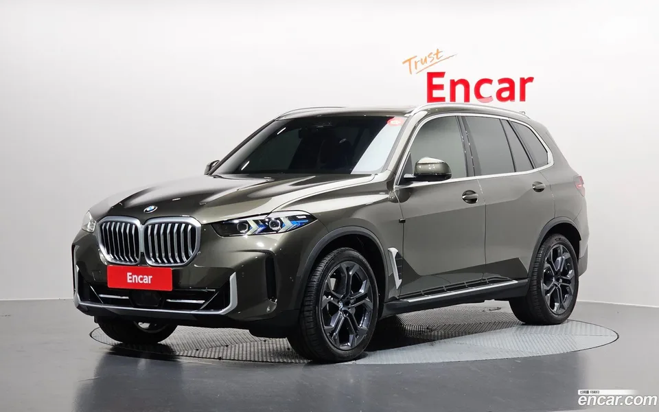 BMW X5 xDrive 40i xLine 2024 — фото 1, купить с доставкой в Москву