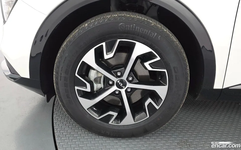 Kia Sportage Hybrid 2WD 2024 — миниатюра 5